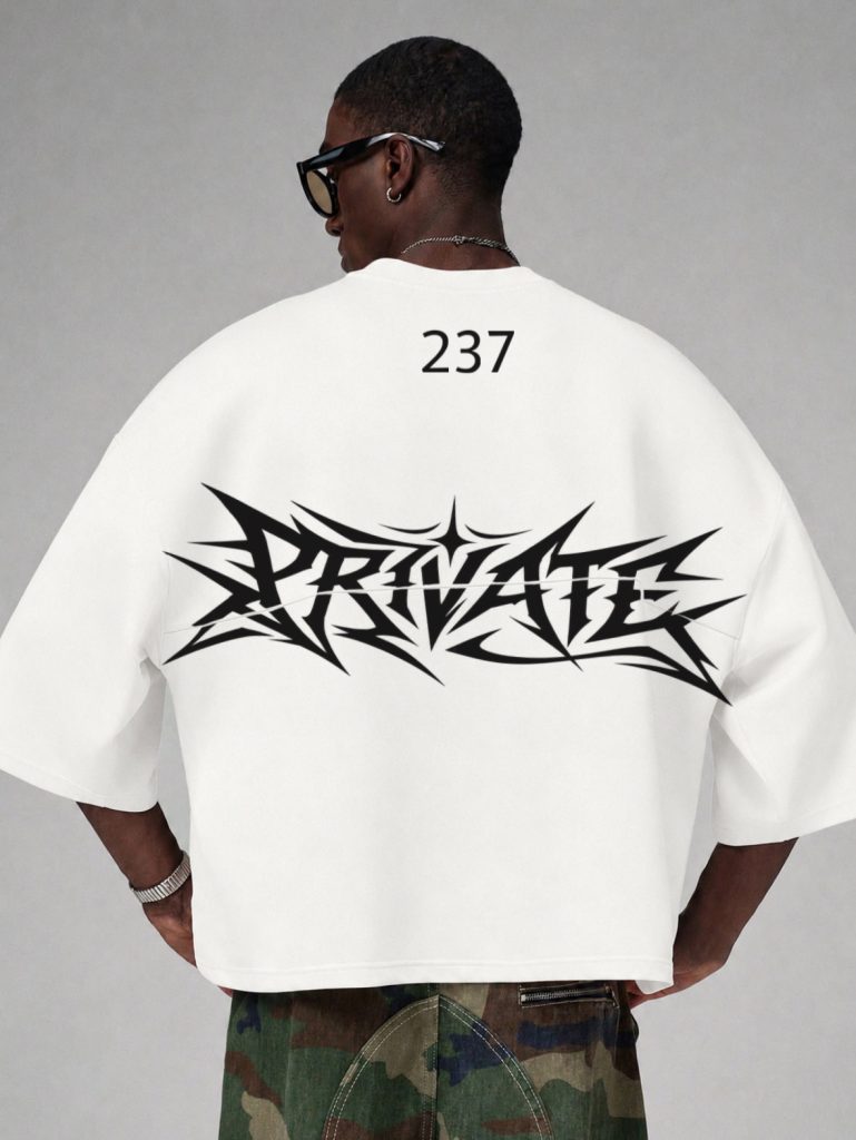 Coupe boxy et oversize : comment reconnaître un t-shirt bien proportionné ? 89f2f791 1f3d 4bdd 85a0 d9d3c1aee6fe